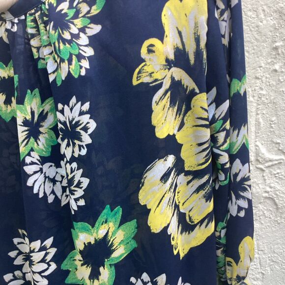 Banana Republic semi sheer flower pattern blouse sz M - Picture 5 of 6